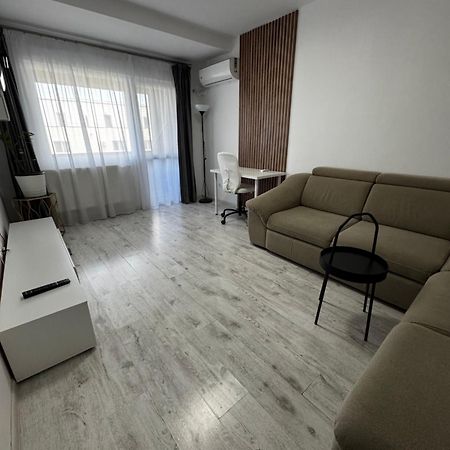 Apartment Titan Pallady Boekarest Buitenkant foto